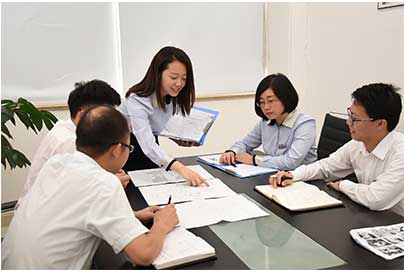 鸿运国际代理商营销规划造订实拍图